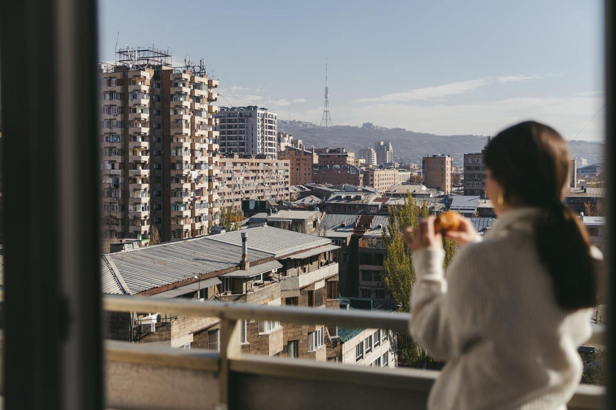 エレバンSaryan Retreat Balcony Bliss Self-Checkin Keygo 36アパートメント エクステリア 写真